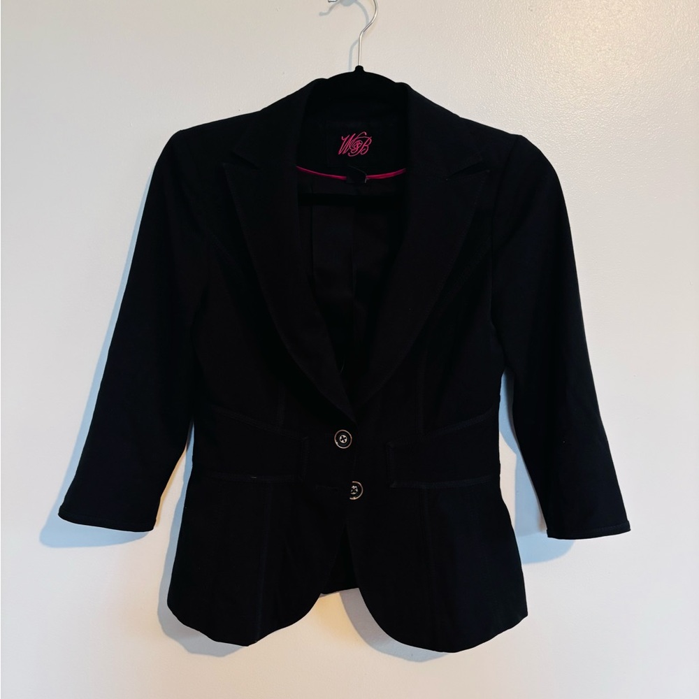 White House black market short sleeve blazer with structured lines